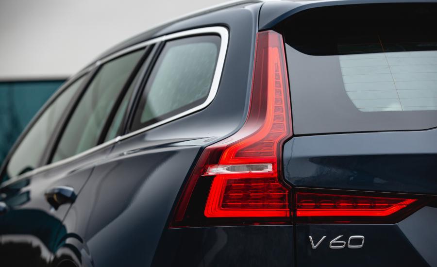 Детали экстерьера Volvo V60 T6 Inscription 2018 года  (NA) (фото 6 из 27)